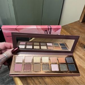 Mally Beauty | Best Dressed Lids | Eyeshadow Palette